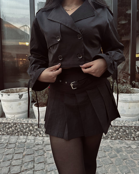 Are Cropped Trench Coats are the Perfect for American Summers ? Your Ultimate Guide to Cropped Trench Coats